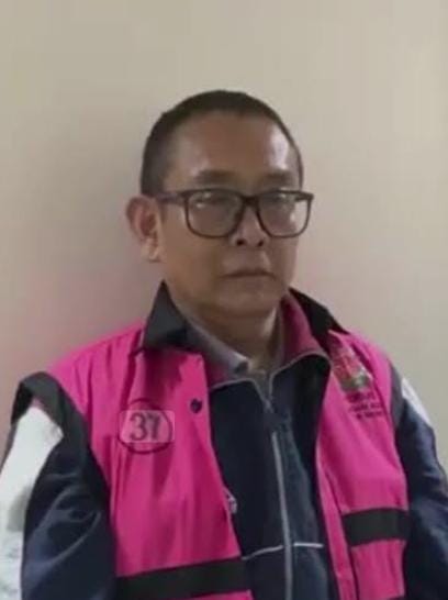 Caption: Tian Bahtiar Direktur JakTV diputuskan vonis bebas dari Tipikor